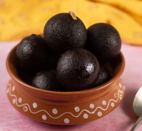 Kalo Jam — classic Bengali dark syrupy sweet
